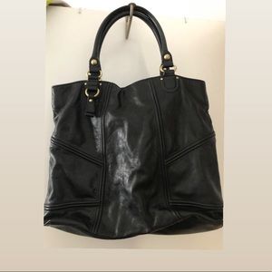 Juicy leather shoulder bag